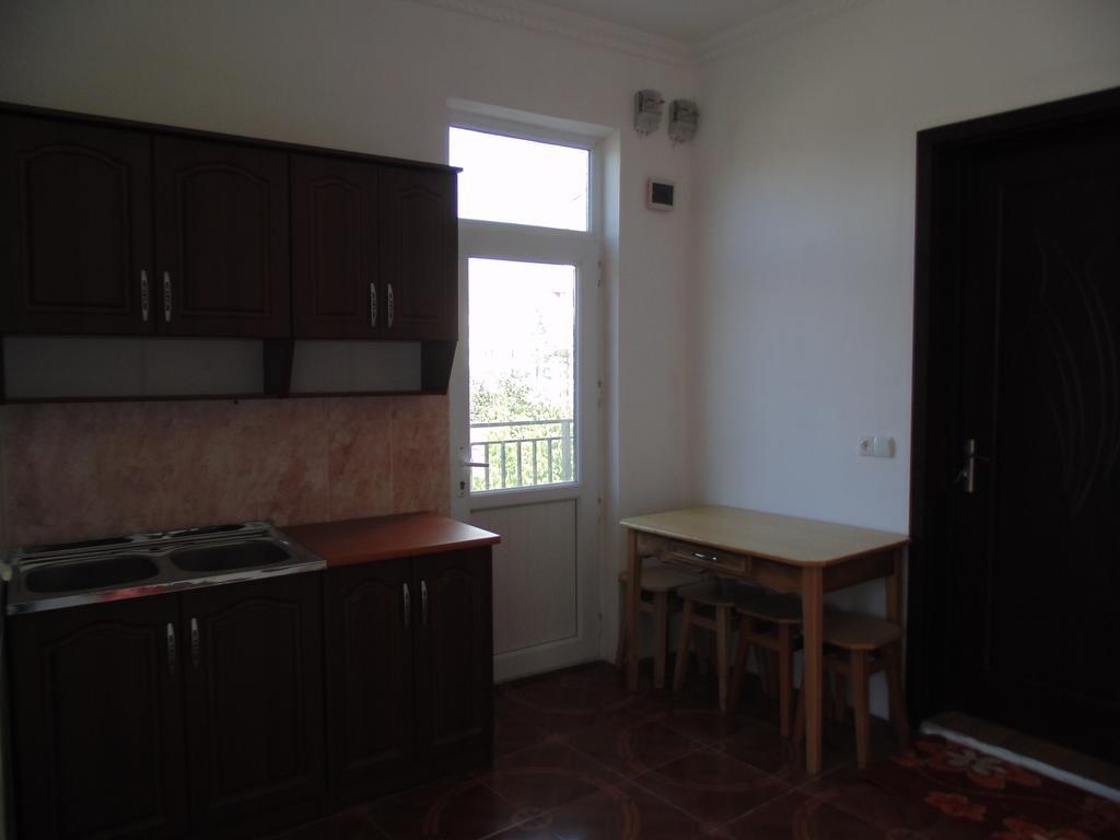 Apartment Merabi Batumi Szoba fotó